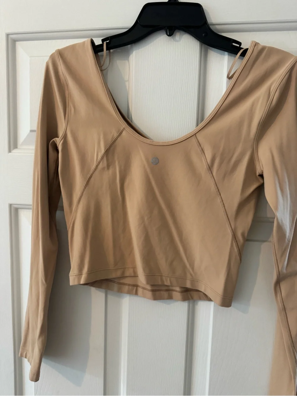 LULULEMON Women's Long Sleeve V-Neck Crop Top - Beige